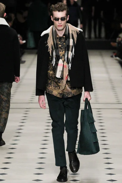 Look 29